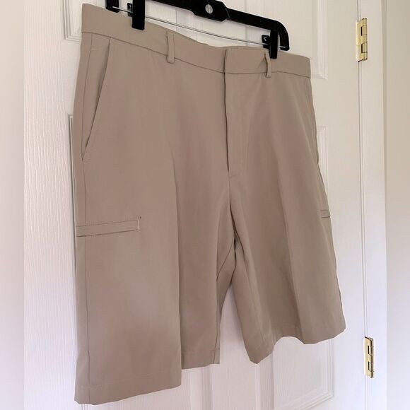Walter Hagen Active Golf Shorts- Men 36 - Picture 2 of 6